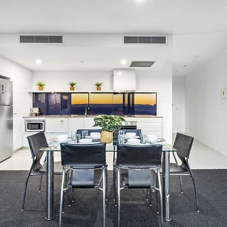 Kids Stay Free In Hinterland View 1 Bedroom Spa Apartment At Circle On Cavill - Q Stay Gold Coast Exterior foto